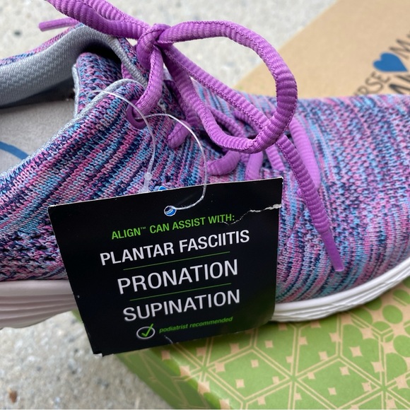 NEW Nurse Mates Tabor Purple Woven Women 6M Slip Resistant Align Tennis shoes - Picture 3 of 9